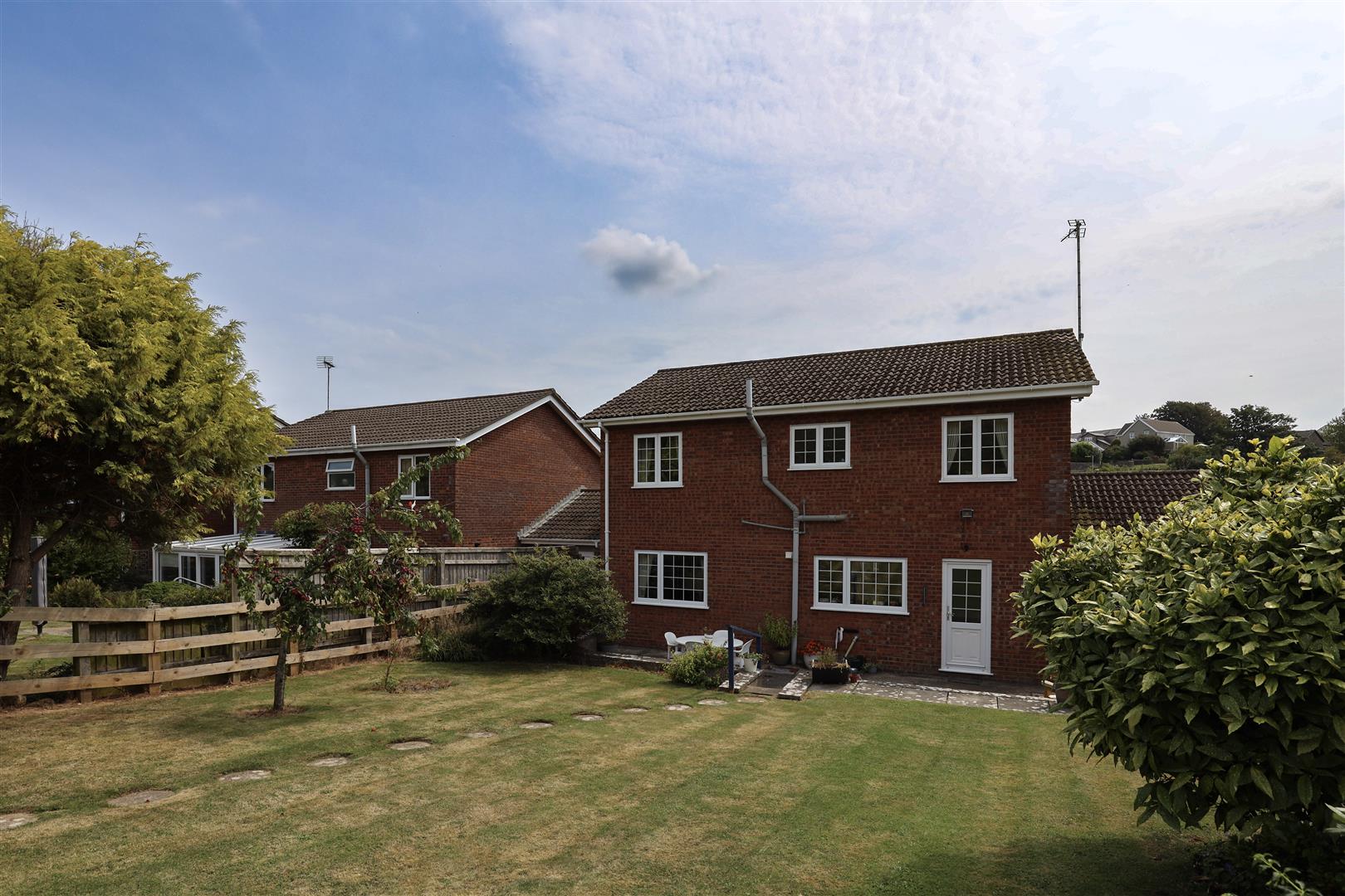 7 Meadow Court, St. Brides Major, Vale of Glamorgan, CF32 0SW